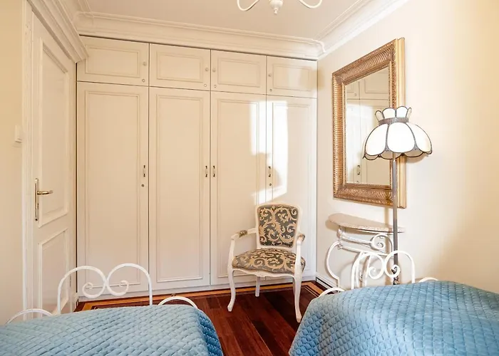 Dariusz Premium Z Garazem