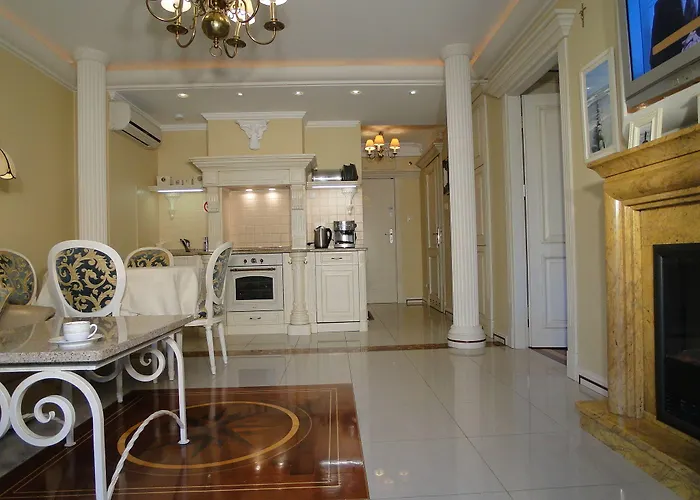 Dariusz Premium Z Garazem